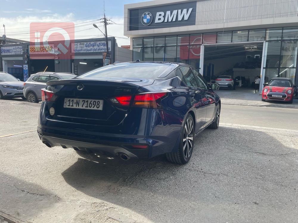 Nissan Altima